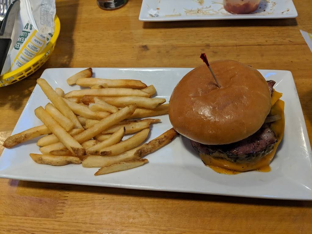 Quaker Steak & Lube | restaurant | 8500 Lyra Dr, Columbus, OH 43240, USA | 6144309464 OR +1 614-430-9464