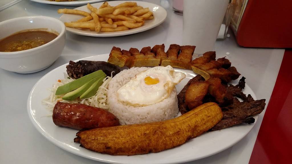Pueblito Paisa Colombia Restaurant | restaurant | 66 Hollis St, Framingham, MA 01702, USA | 5084241125 OR +1 508-424-1125