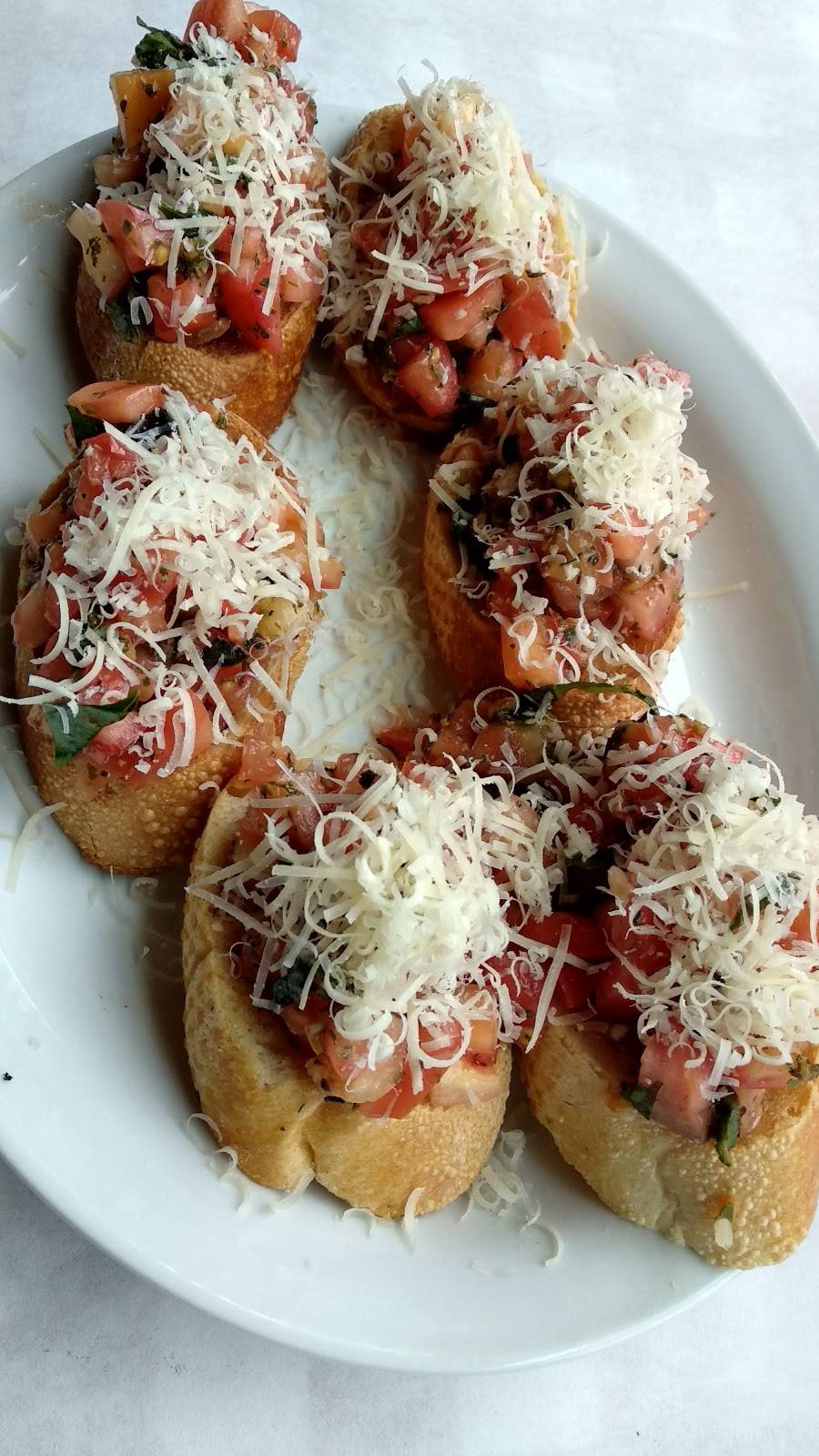 Pizanos Pizza & Pasta | restaurant | 2106 S Indiana Ave, Chicago, IL 60616, USA | 3128420777 OR +1 312-842-0777