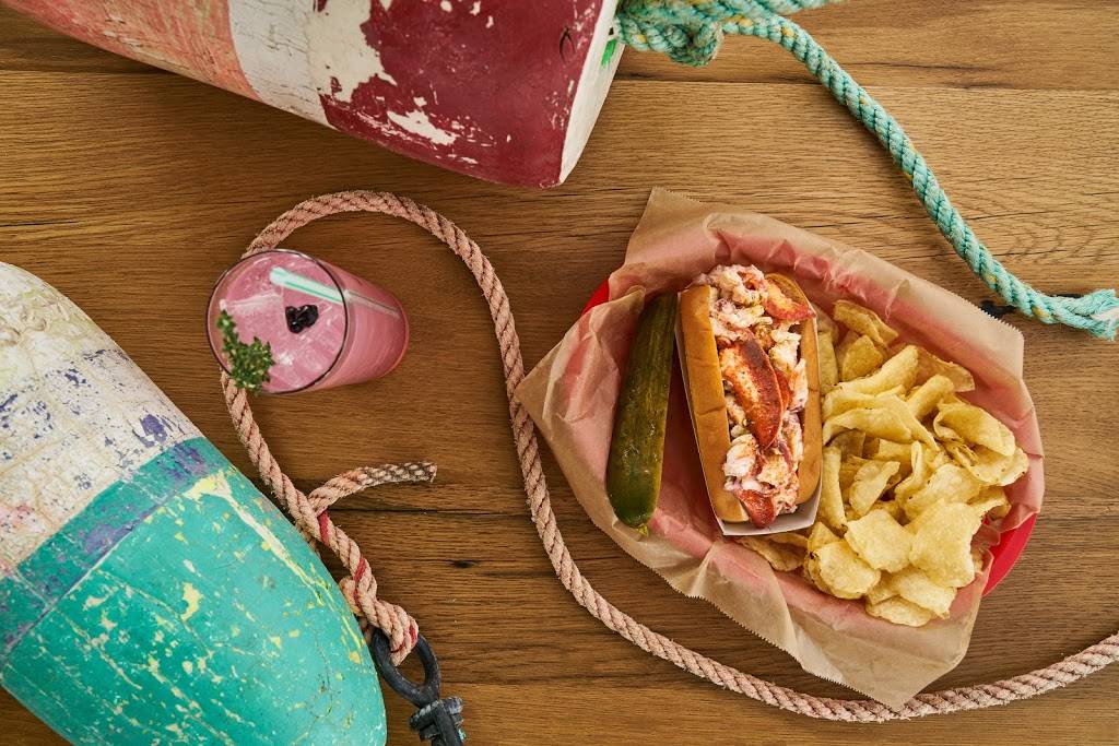 Lukes Lobster Portland Pier | restaurant | 60 Portland Pier, Portland, ME 04101, USA | 2072746097 OR +1 207-274-6097