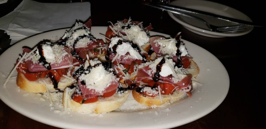 Bodega Wine Bar | restaurant | 6434 E Mockingbird Ln #109, Dallas, TX 75214, USA | 2147044538 OR +1 214-704-4538