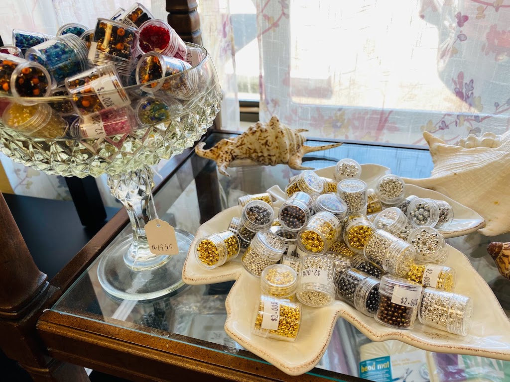 Beachcombers | restaurant | 800 Chetco Ave, Brookings, OR 97415, USA | 5414690739 OR +1 541-469-0739