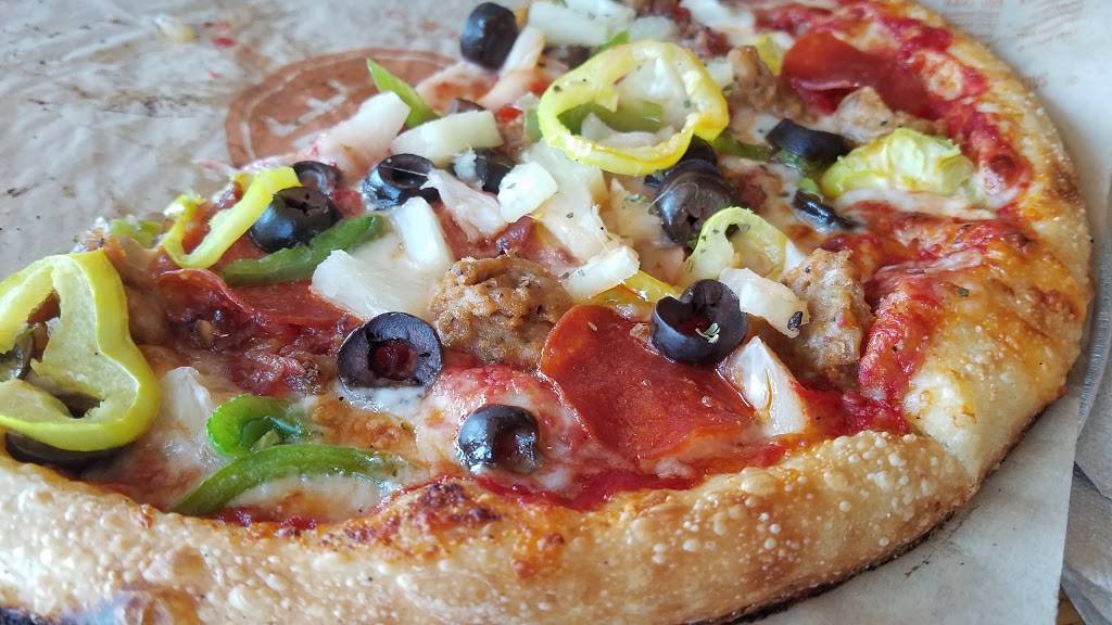 Blaze Pizza | meal takeaway | 2976 W Grant Line Rd, Tracy, CA 95304, USA | 2093910120 OR +1 209-391-0120