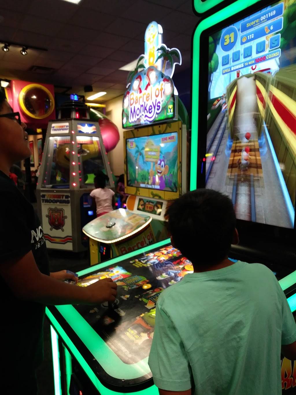 Chuck E. Cheeses | restaurant | 17069 Valley Blvd Ste. D, Fontana, CA 92335, USA | 9093500403 OR +1 909-350-0403