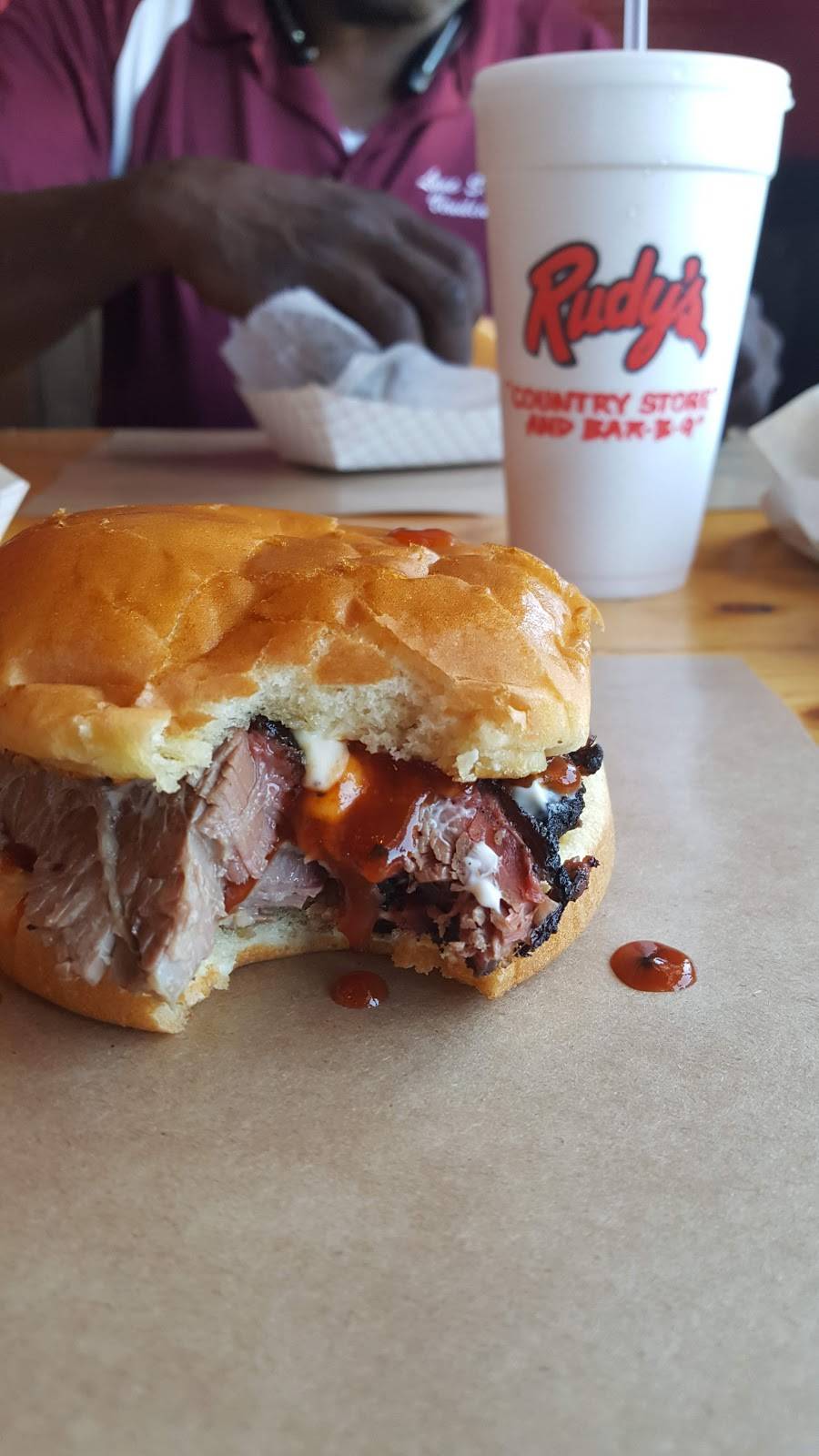Rudys "Country Store" and Bar-B-Q | restaurant | 1410 SSW Loop #323, Tyler, TX 75701, USA | 9035978391 OR +1 903-597-8391