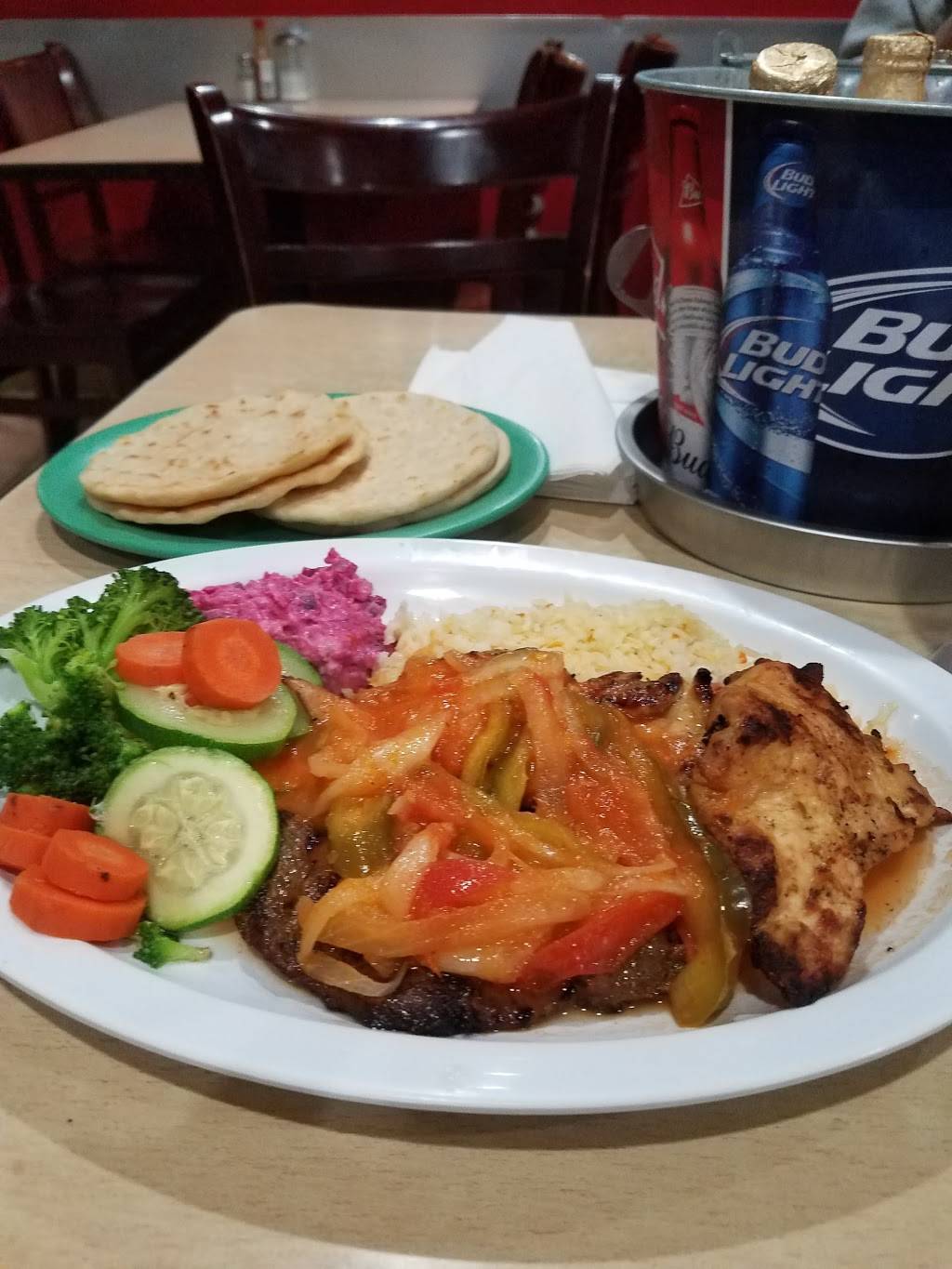 Ilobasco | restaurant | 10022 S Inglewood Ave, Inglewood, CA 90304, USA | 3106716295 OR +1 310-671-6295