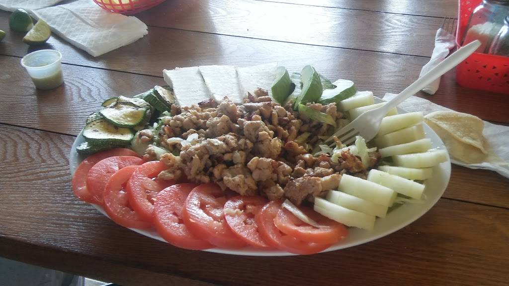 Taqueria Don Victor | restaurant | 17552 Beach Blvd, Huntington Beach, CA 92647, USA | 7143755677 OR +1 714-375-5677