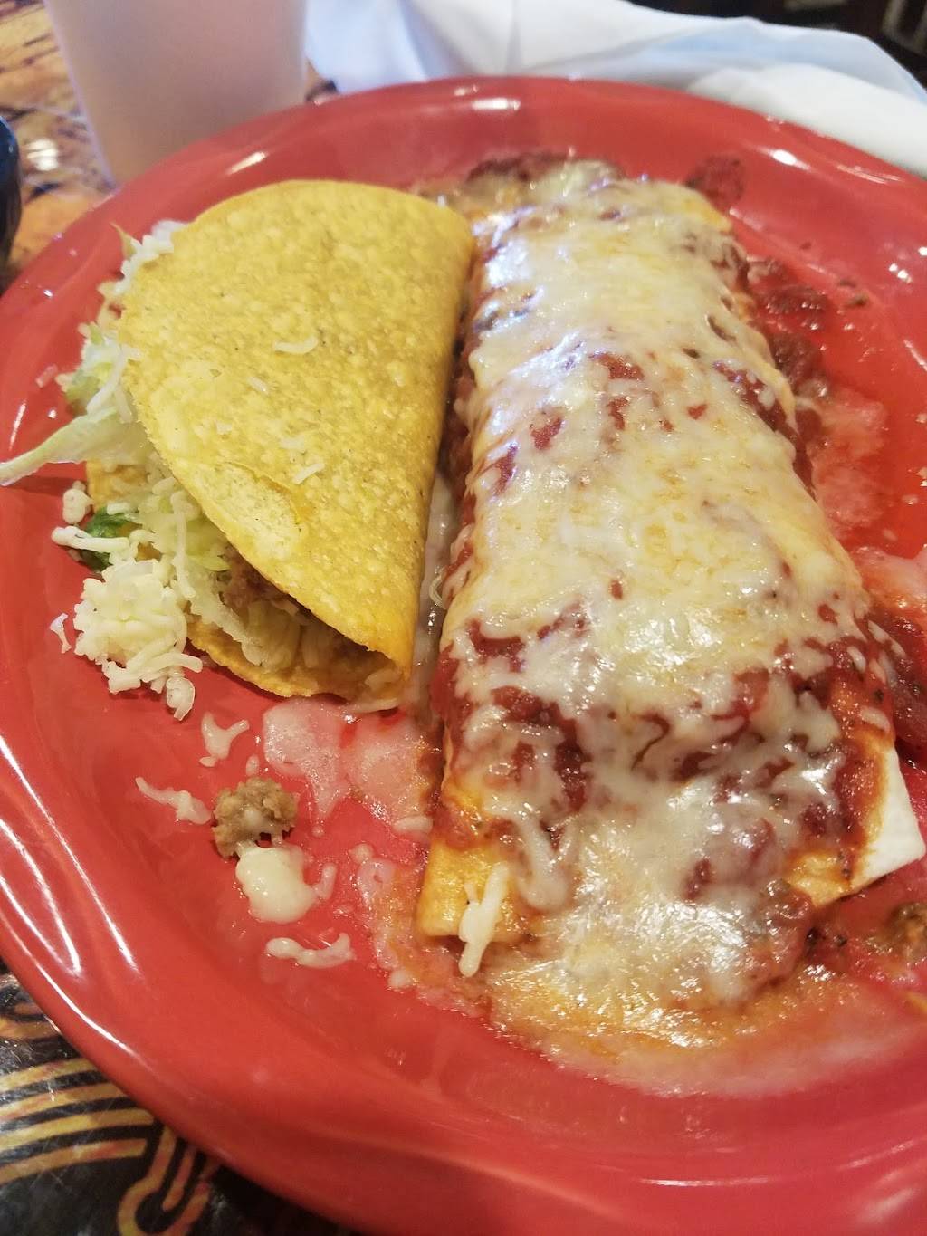 El Rey Tolteca | restaurant | 44110 Ashburn Village Blvd #182, Ashburn, VA 20147, USA | 5719180445 OR +1 571-918-0445