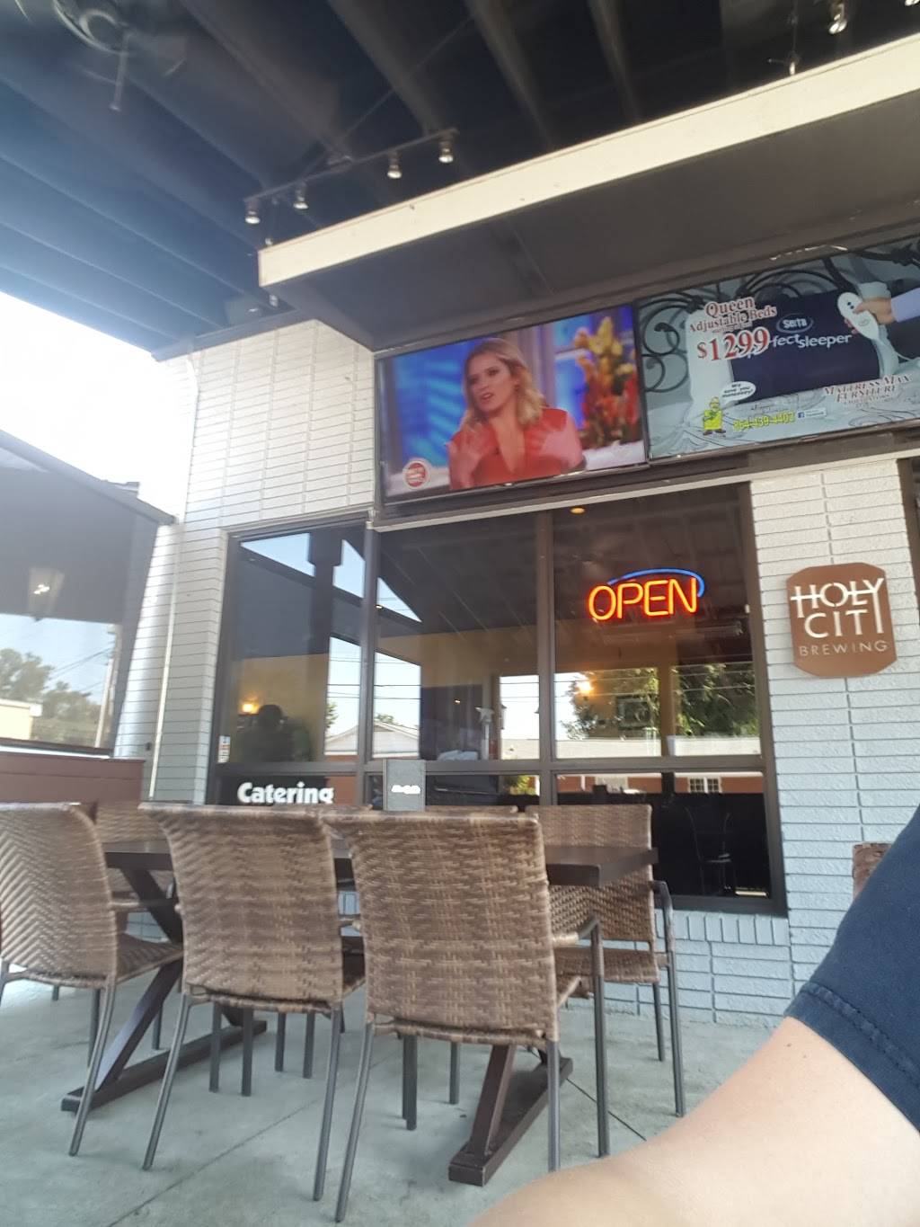 Shortfields Travelers Rest | restaurant | 24 S Main St, Travelers Rest, SC 29690, USA | 8648344050 OR +1 864-834-4050