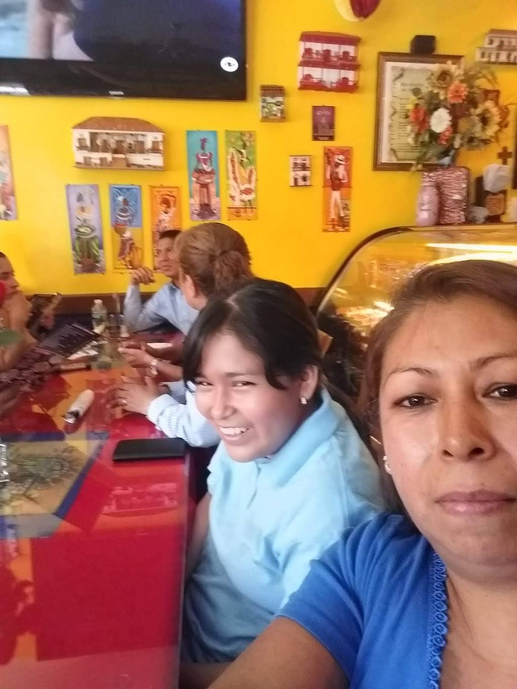 Pimpollo | restaurant | 32-39 Junction Blvd, East Elmhurst, NY 11369, USA | 7182055508 OR +1 718-205-5508