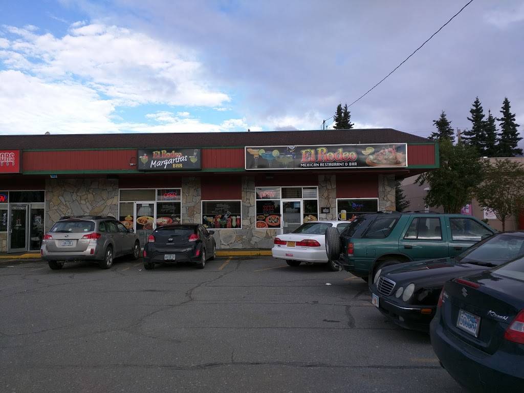 El Rodeo Mexican Restaurant | restaurant | 385 Muldoon Rd, Anchorage, AK 99504, USA | 9073385393 OR +1 907-338-5393