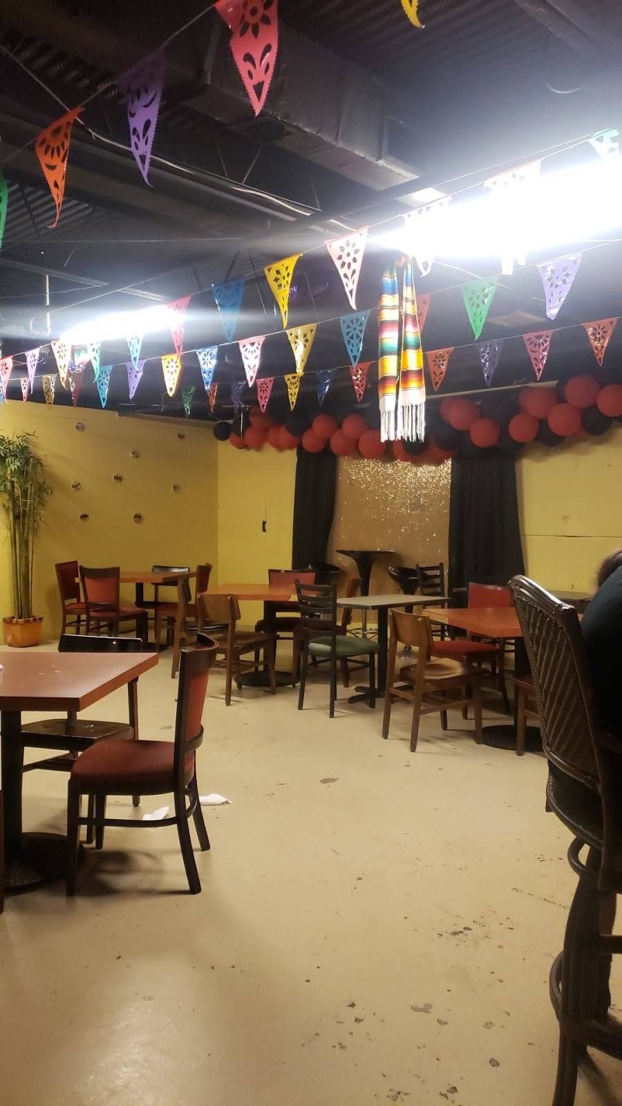 El Valle Hondumex Restaurant | restaurant | 4992 10th Ave N, Greenacres, FL 33463, USA | 5613186405 OR +1 561-318-6405