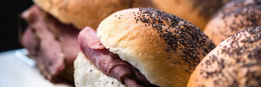 The Nomad Grill | restaurant | 26555 Telegraph Rd, Southfield, MI 48033, USA | 3135672622 OR +1 313-567-2622