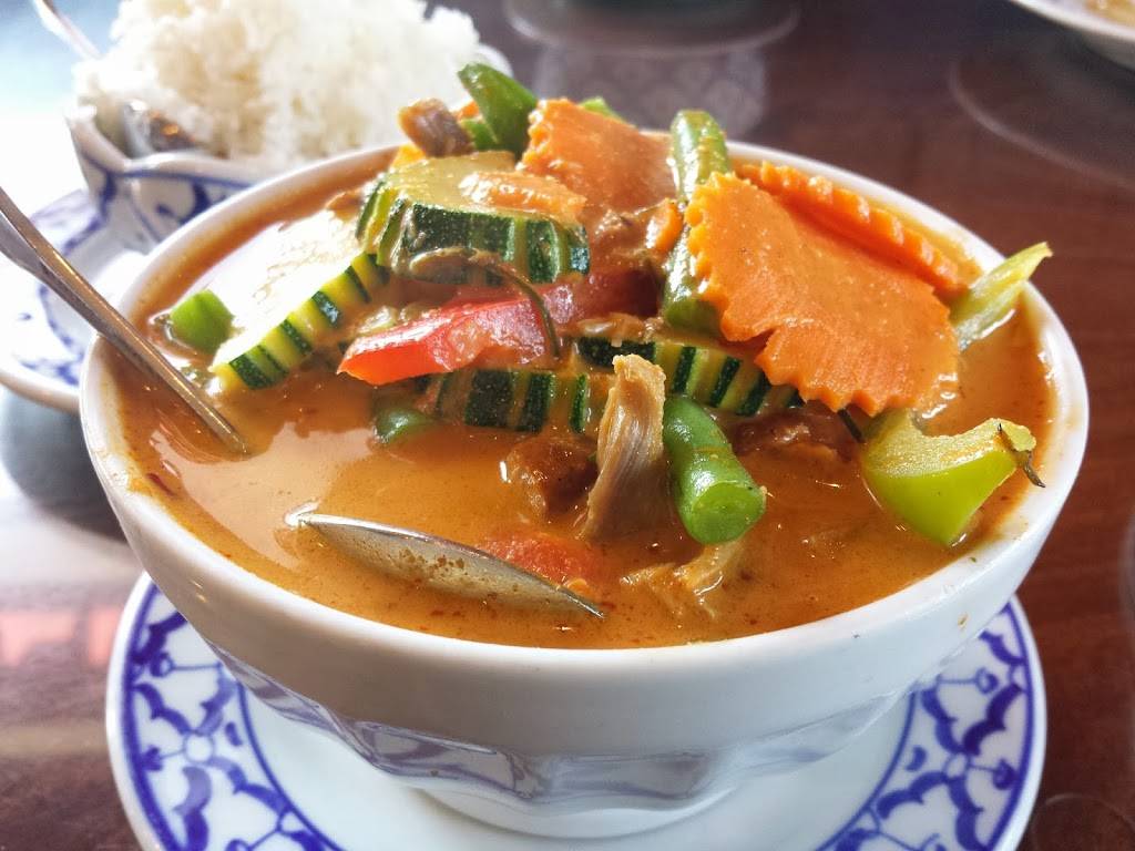 Thai Chefs House | restaurant | 2851 Fulton Ave, Sacramento, CA 95821, USA | 9164819500 OR +1 916-481-9500
