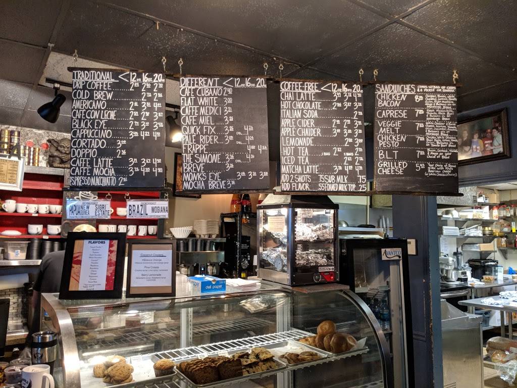 Emerald City | cafe | 3938 N Sheridan Rd, Chicago, IL 60613, USA | 7738573041 OR +1 773-857-3041