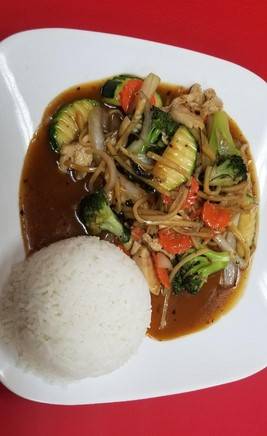 Snay Thai restaurant | restaurant | 445 Plaza Dr, Eustis, FL 32726, USA | 3526024850 OR +1 352-602-4850