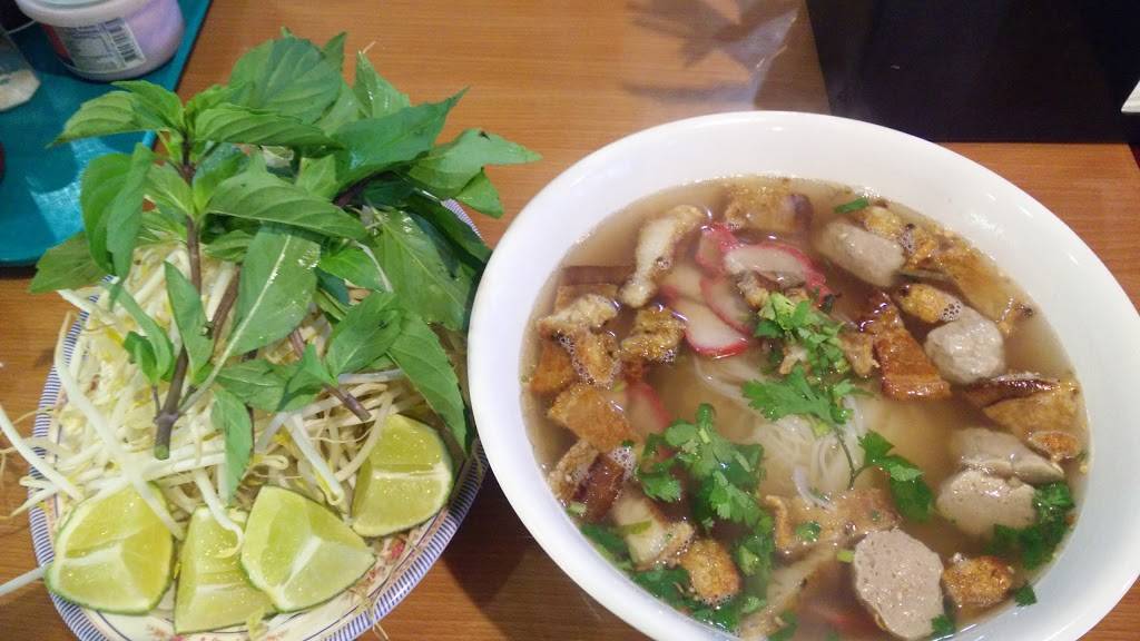PHO Madame | meal takeaway | 5183 E Kings Canyon Rd, Fresno, CA 93727, USA | 5592523518 OR +1 559-252-3518