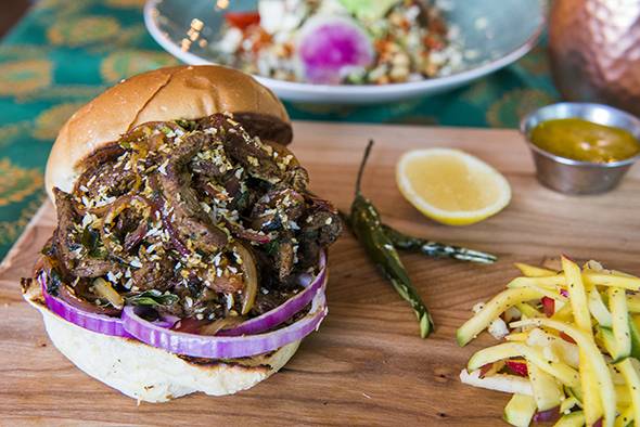 Indian Street Food Co. | restaurant | 1701 Bayview Ave, East York, ON M4G 3C1, Canada | 4163223270 OR +1 416-322-3270