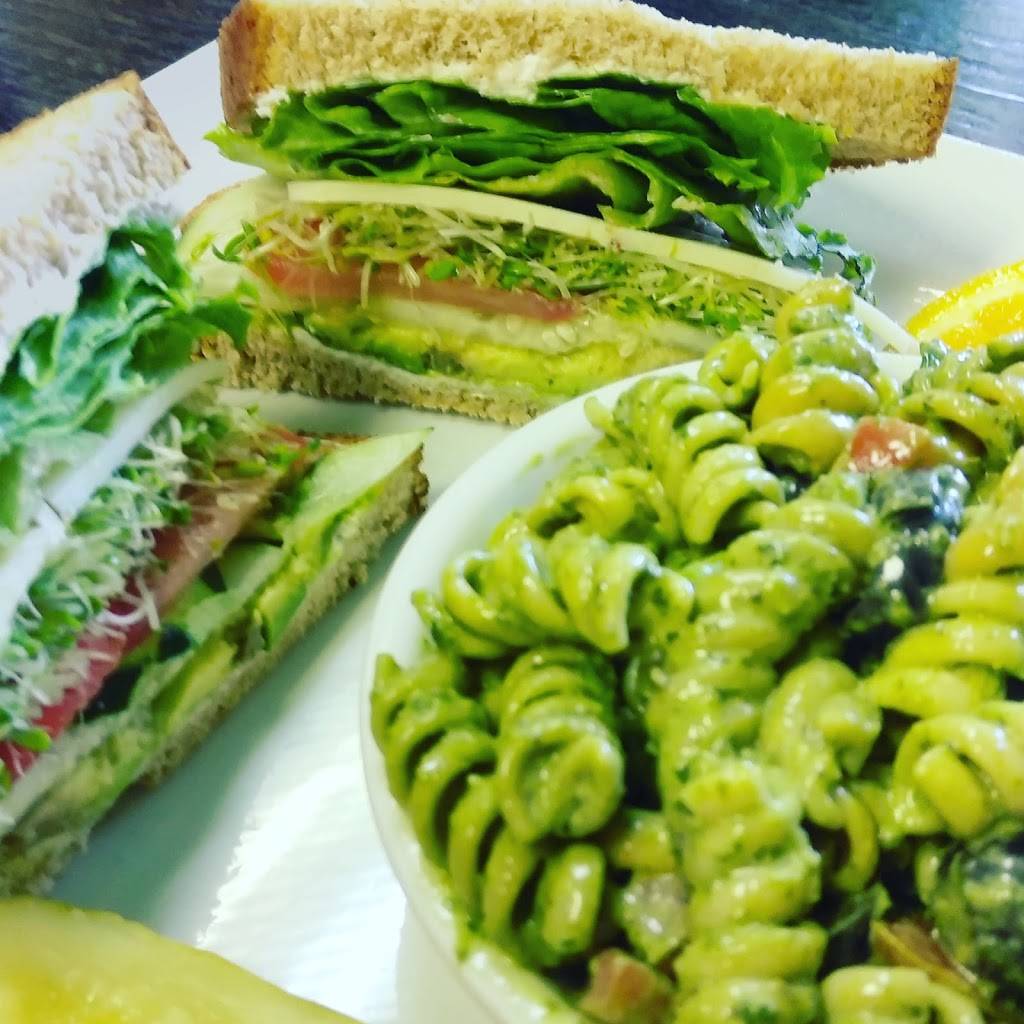 Green Grub | restaurant | 2922 Geer Rd, Turlock, CA 95382, USA | 2096674131 OR +1 209-667-4131