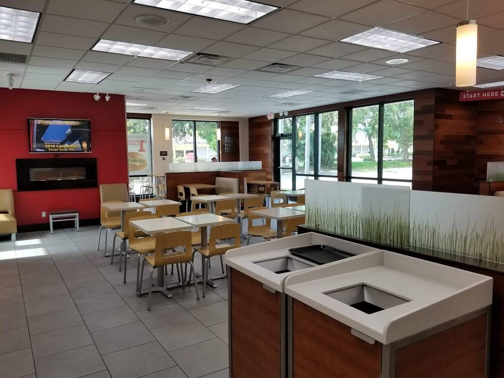 Wendys | restaurant | 260 Linton Blvd, Delray Beach, FL 33444, USA | 5612784102 OR +1 561-278-4102