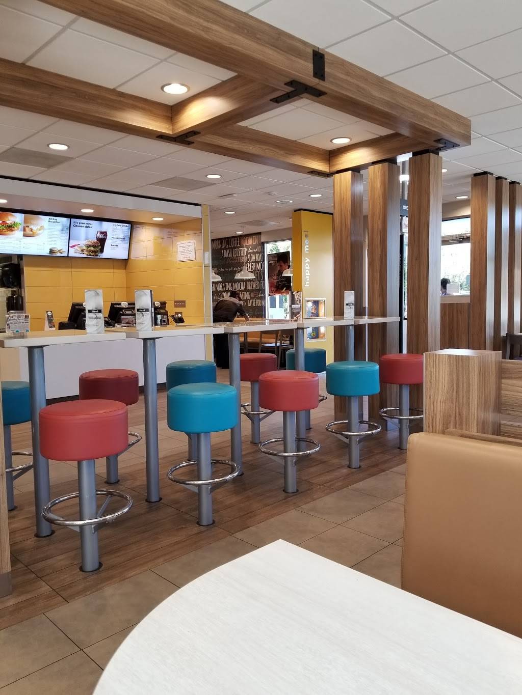 McDonalds | cafe | 830 W Avenue P, Palmdale, CA 93550, USA | 6612747960 OR +1 661-274-7960