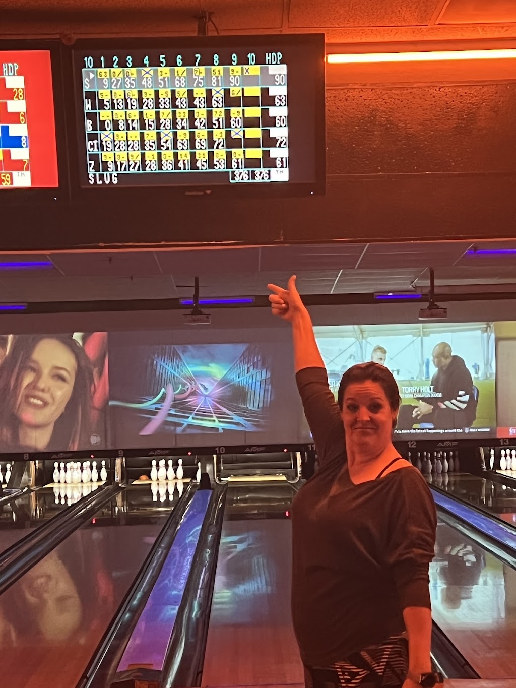 AMF Windfern Lanes | restaurant | 14441 Northwest Fwy, Houston, TX 77040, USA | 7134668012 OR +1 713-466-8012