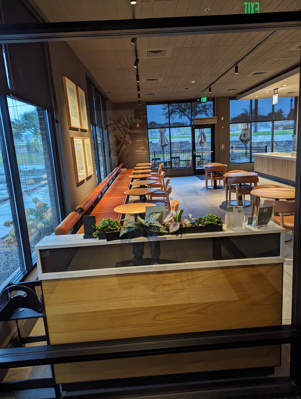 Starbucks | cafe | 1057 W Lake St, Hanover Park, IL 60133, USA | 6302703109 OR +1 630-270-3109