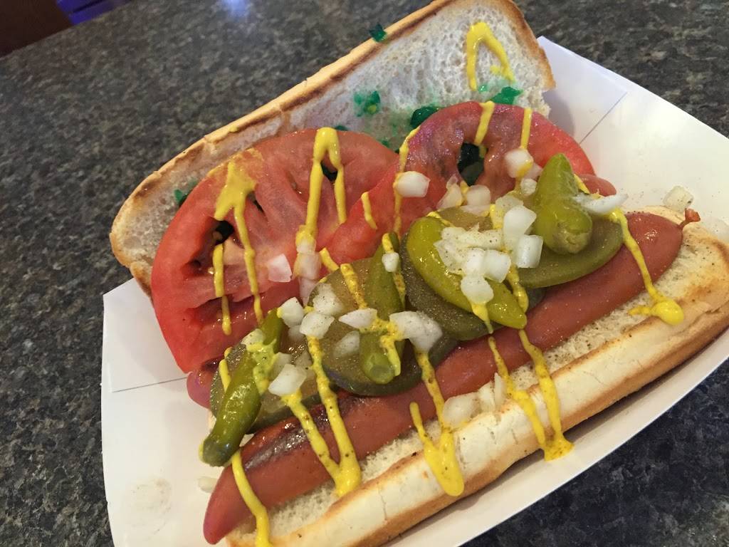 Lucky Louie’s Beer and Wieners | restaurant | 8238 Perry Hwy, Erie, PA 16509, USA | 8143149481 OR +1 814-314-9481