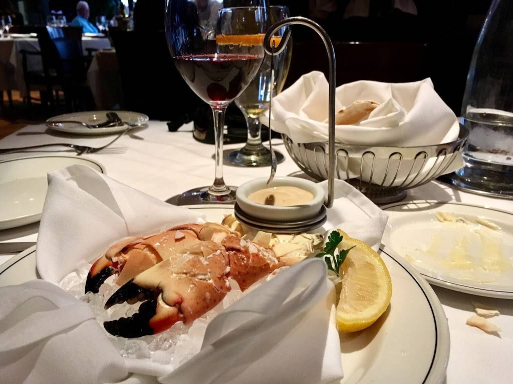 Trulucks | restaurant | 698 4th Ave S, Naples, FL 34102, USA | 2395303131 OR +1 239-530-3131