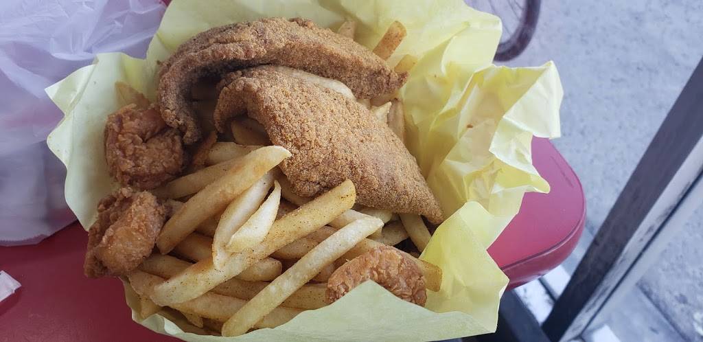 Louisiana Fried Chicken | restaurant | 1030 W Martin Luther King Jr Blvd, Los Angeles, CA 90037, USA | 3232338728 OR +1 323-233-8728