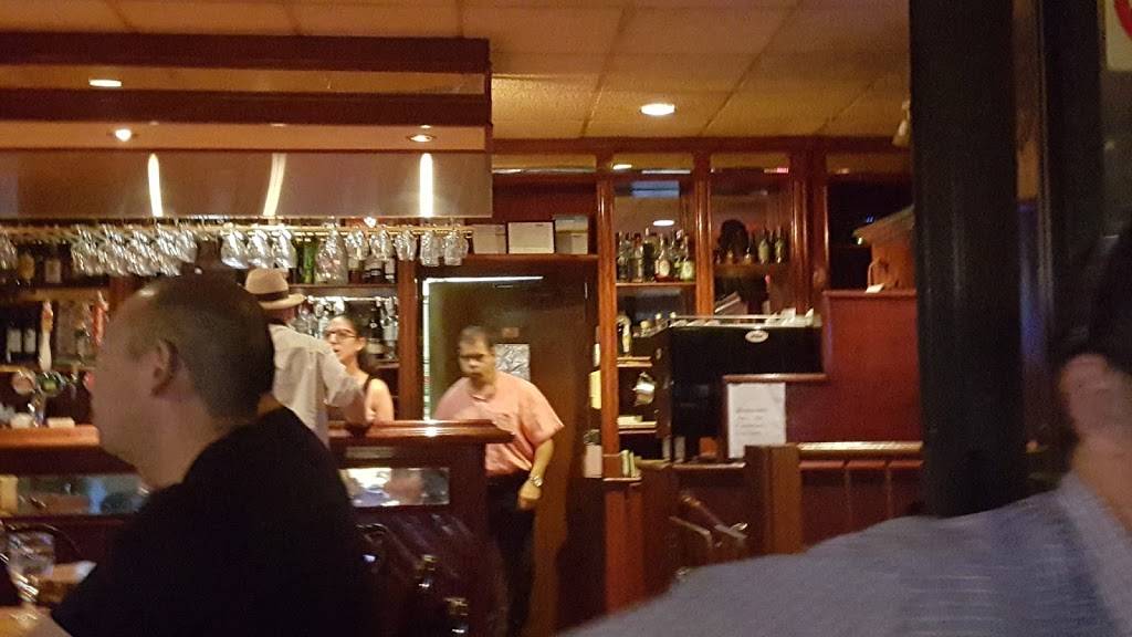 Amadeus Restaurant | restaurant | 184 Augusta Ave, Toronto, ON M5T 2L6, Canada | 4165911245 OR +1 416-591-1245