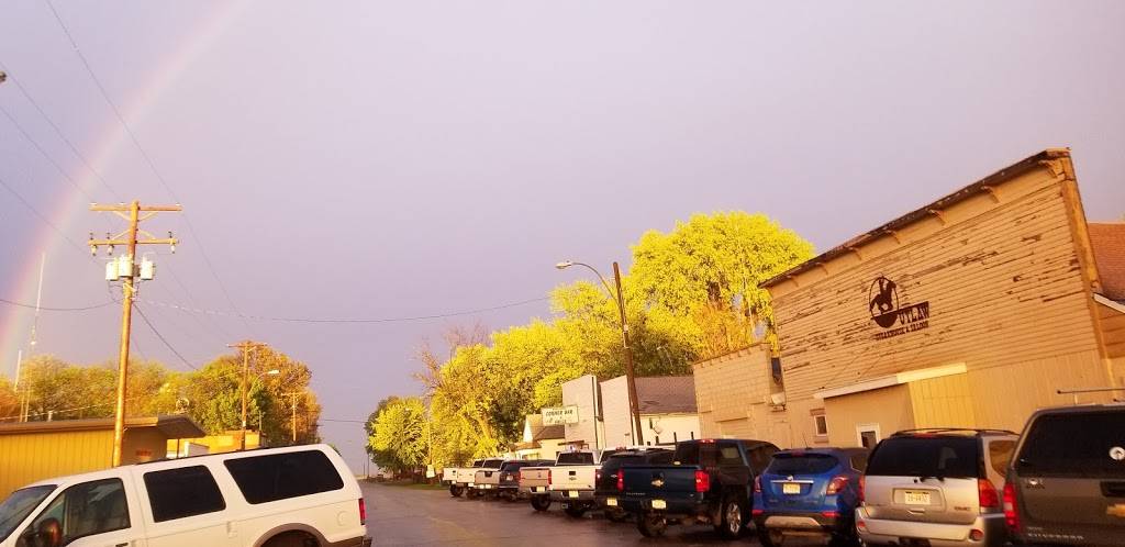 Outlaw Steakhouse | restaurant | 153 4th St, Garland, NE 68360, USA | 4025882663 OR +1 402-588-2663