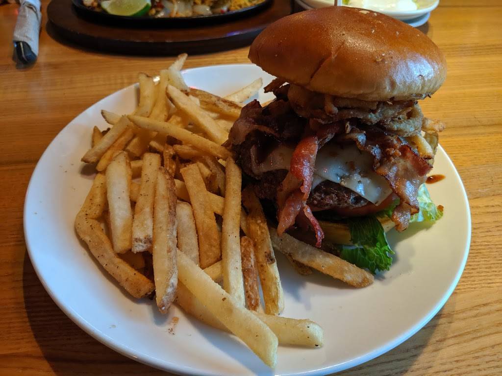 Applebees Grill + Bar | restaurant | 1525 SE Geary St, Albany, OR 97322, USA | 5419289595 OR +1 541-928-9595