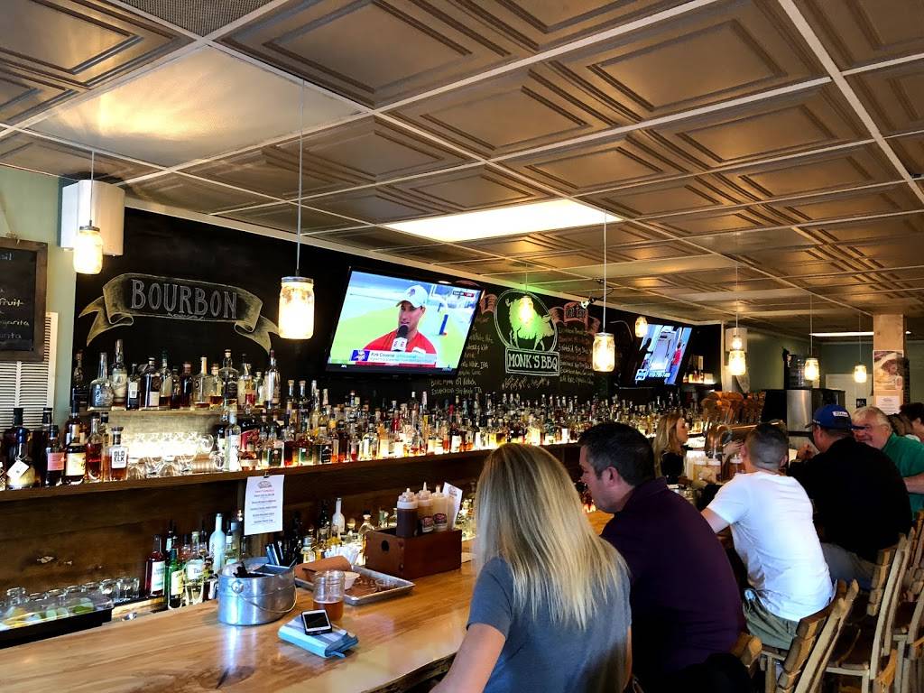 Monks BBQ | restaurant | 251 N 21st St, Purcellville, VA 20132, USA | 5407519425 OR +1 540-751-9425