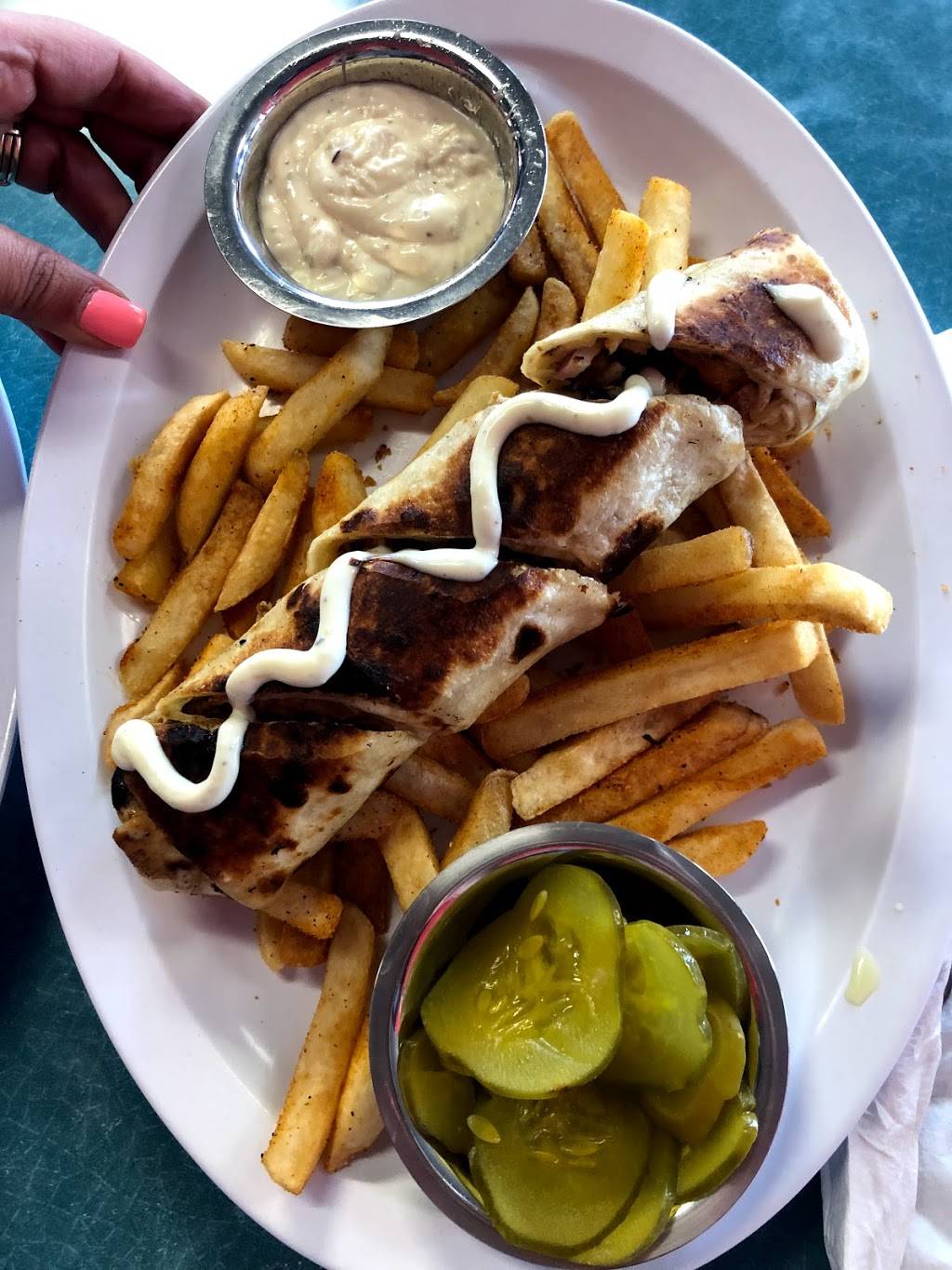 Mediterranean Grill | restaurant | 541 Franklin St, Clarksville, TN 37040, USA | 9313787777 OR +1 931-378-7777