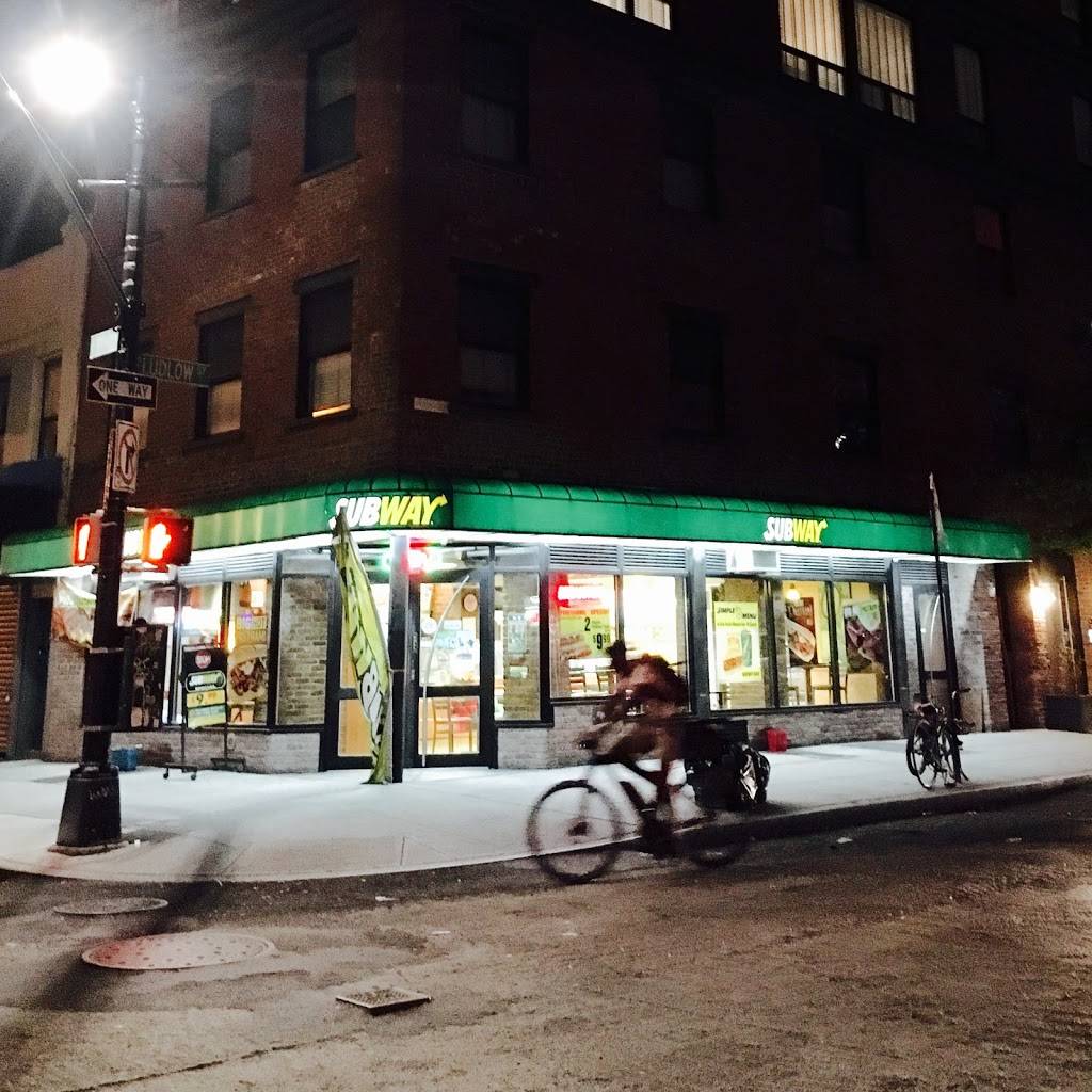 Subway | restaurant | 334 Grand St, New York, NY 10002, USA | 2127772372 OR +1 212-777-2372