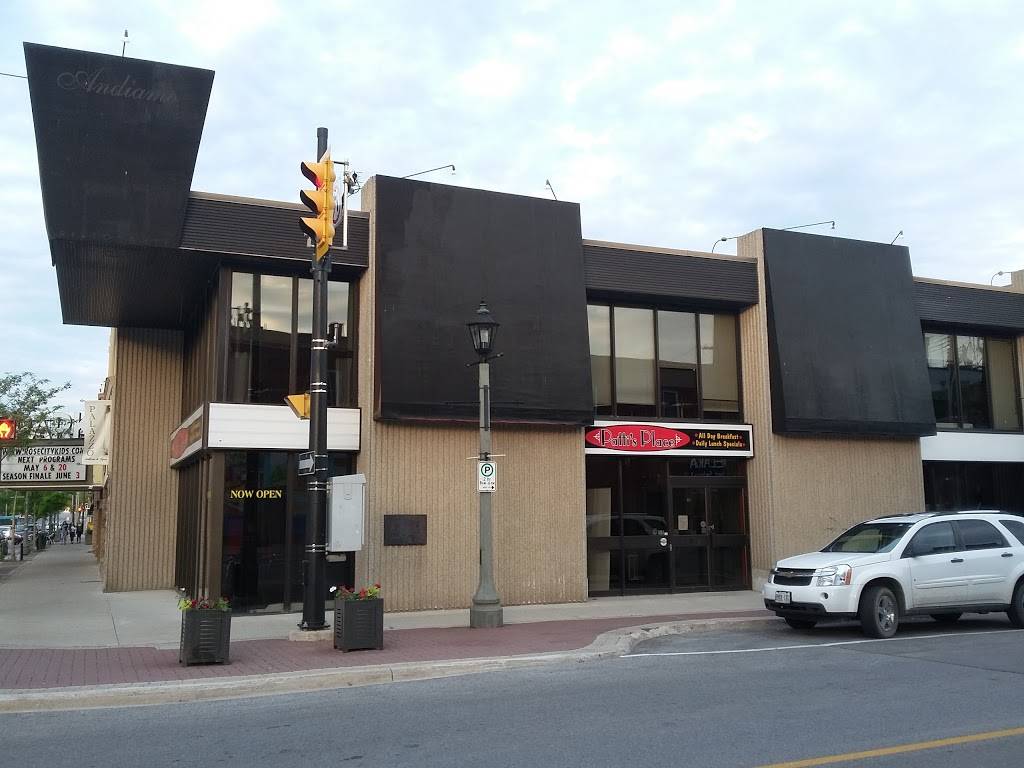 Pattis Place | restaurant | 87 E Main St, Welland, ON L3B 3W5, Canada | 2898207087 OR +1 289-820-7087