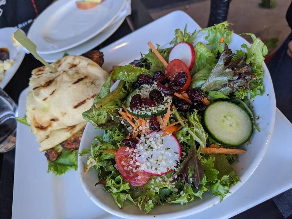 Turtle Jacks Oakville | restaurant | 360 Dundas St E, Oakville, ON L6H 6Z9, Canada | 9052570909 OR +1 905-257-0909