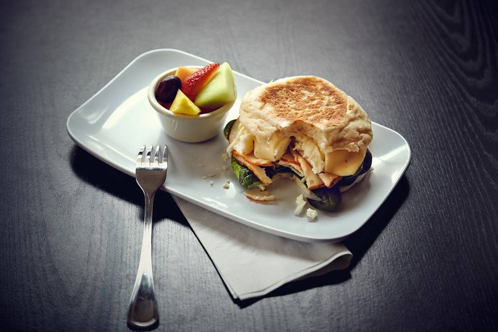 The Bistro | restaurant | 2 Sassafras Pier, Erie, PA 16507, USA | 8146361005 OR +1 814-636-1005