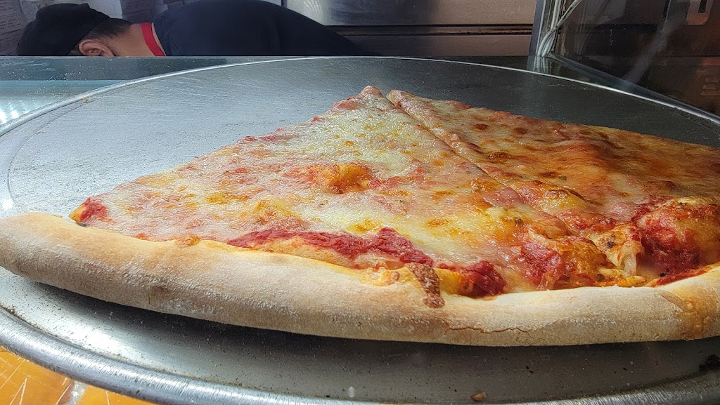 Krispy Krunchy Chicken | restaurant | 707 9th Ave, New York, NY 10019, USA | 2122456260 OR +1 212-245-6260