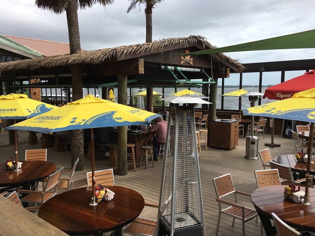 Grills Riverside Seafood Deck & Tiki Bar | restaurant | 6075 N US Hwy 1, Melbourne, FL 32940, USA | 3212428999 OR +1 321-242-8999