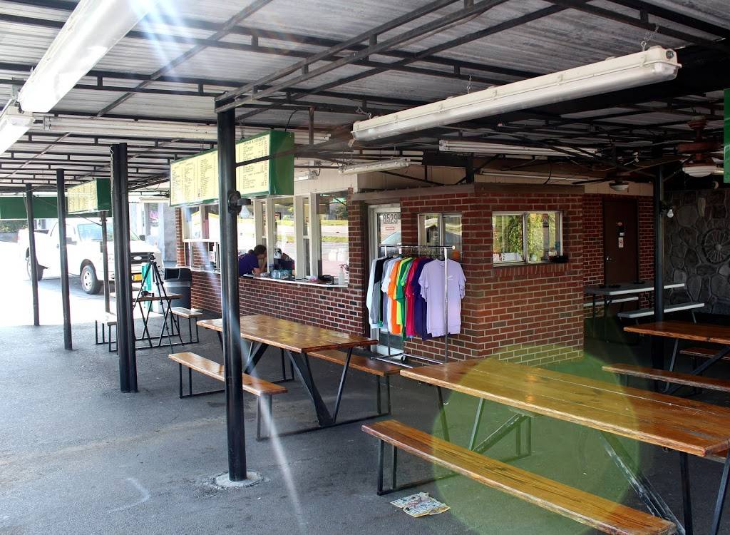 Cardins Drive-In | restaurant | 8529 Asheville Hwy, Knoxville, TN 37924, USA | 8659333251 OR +1 865-933-3251