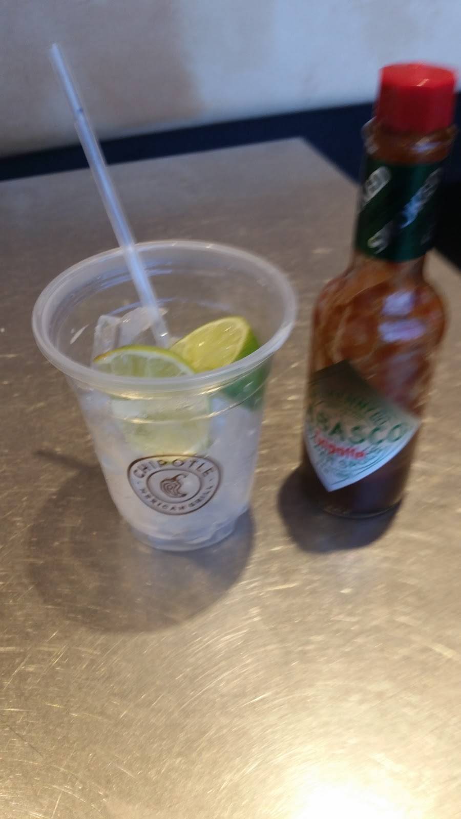 Chipotle Mexican Grill | restaurant | 2609 W Jefferson St, Joliet, IL 60435, USA | 8152800244 OR +1 815-280-0244