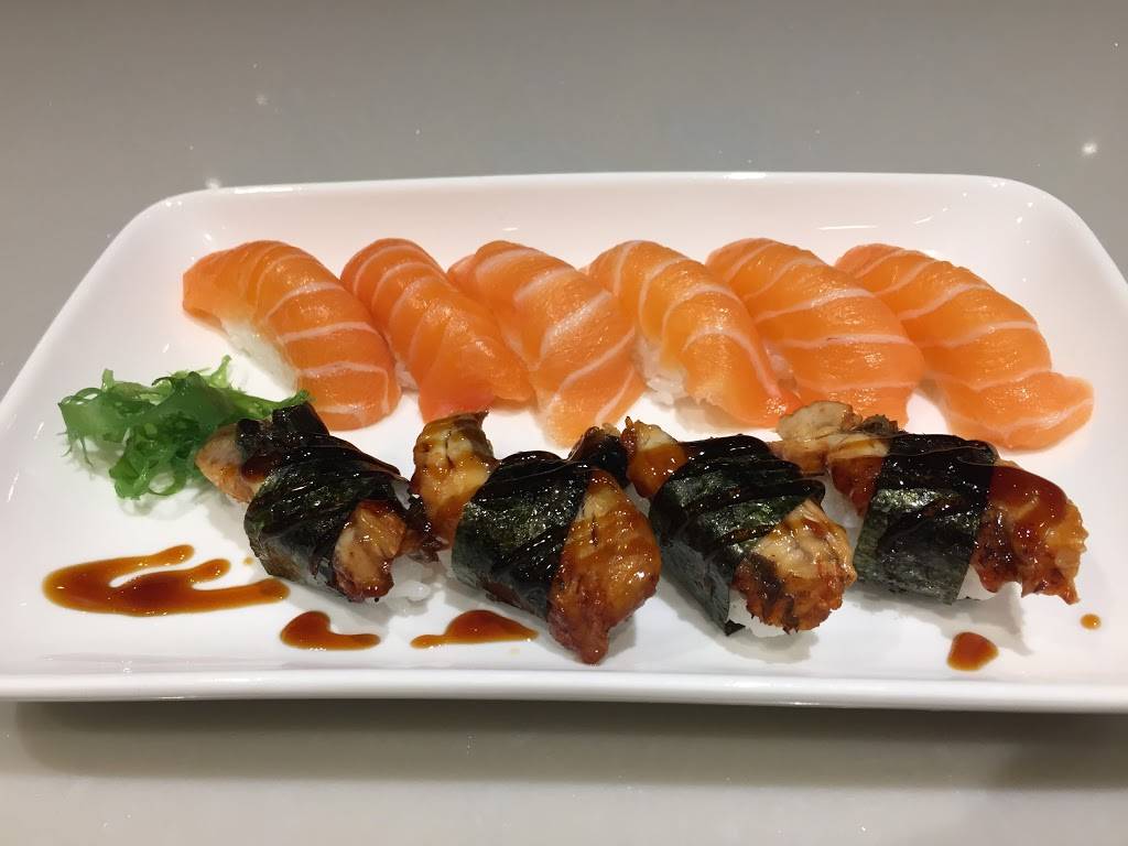 Spoon & Fork | restaurant | 130 Park Pl Blvd, Barrie, ON L4N 0L1, Canada | 7057338838 OR +1 705-733-8838