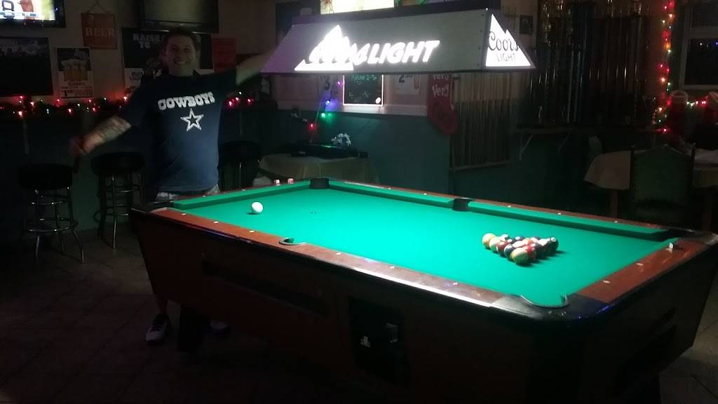 Mazies Place | restaurant | 731 Dunmore St, Throop, PA 18512, USA | 5704897696 OR +1 570-489-7696