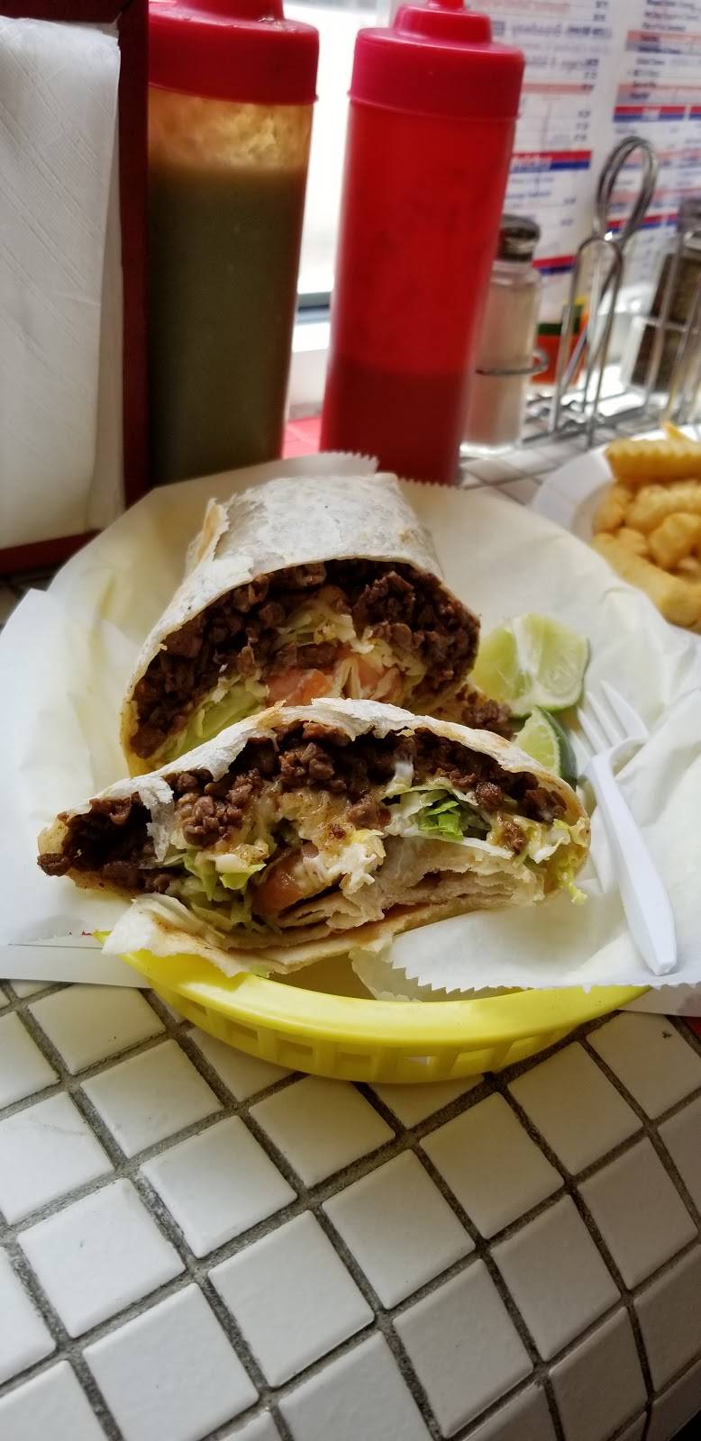 Broadway Grill & Chicken | meal takeaway | 4800 N Broadway, Chicago, IL 60640, USA | 7733345650 OR +1 773-334-5650