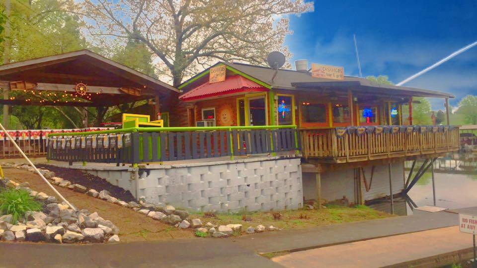 Casamigos Bar & Grill | restaurant | 259 Cedar Crest Ln, Friendsville, TN 37737, USA | 8652685400 OR +1 865-268-5400