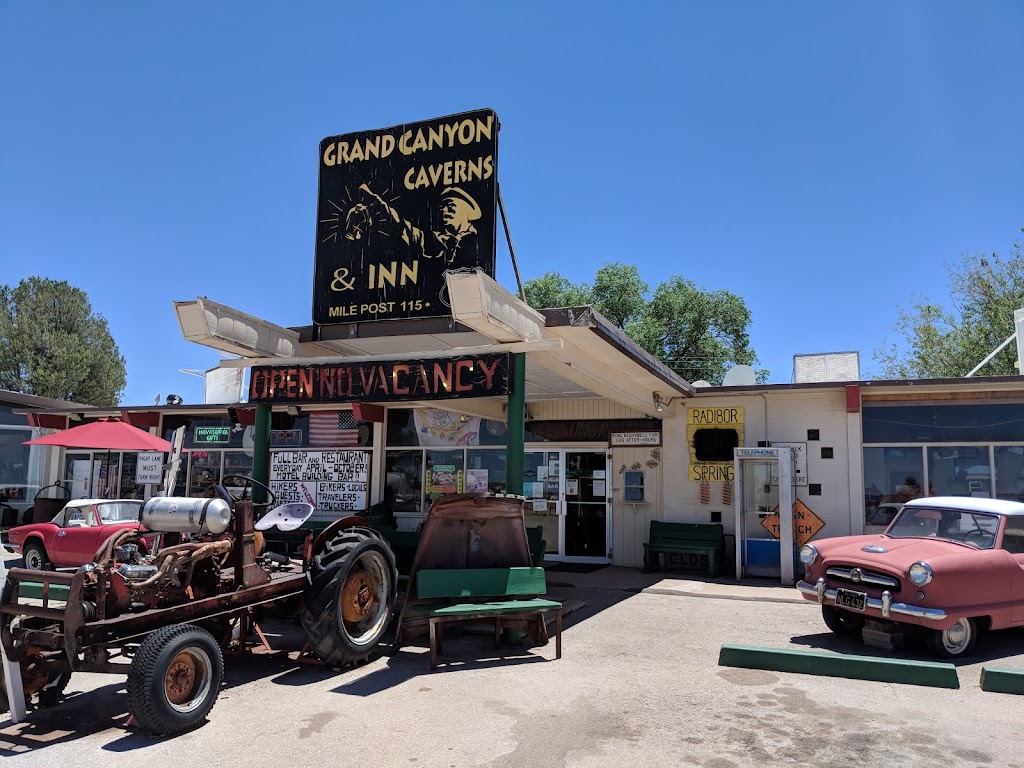 Grand Canyon Caverns Grotto | restaurant | AZ-66, Peach Springs, AZ 86434, USA | 9284223223 OR +1 928-422-3223