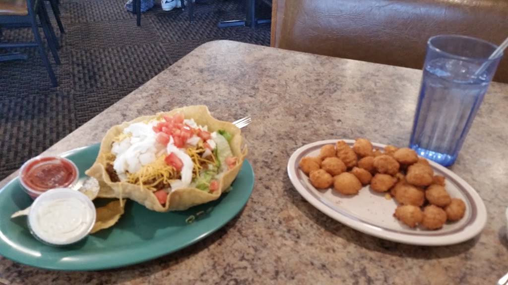 Villager Restaurant | restaurant | 421 Flindt Dr, Storm Lake, IA 50588, USA | 7127322372 OR +1 712-732-2372