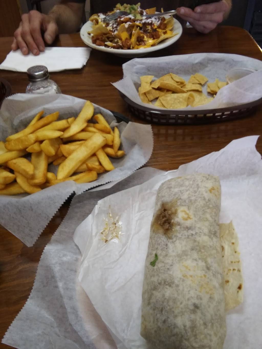 Morelias | restaurant | 106 E Las Palmas Ave, Patterson, CA 95363, USA | 2098943655 OR +1 209-894-3655